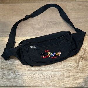 VTG Walt Disney World Character Spell Out Black Fanny Pack Mickey Embroidered